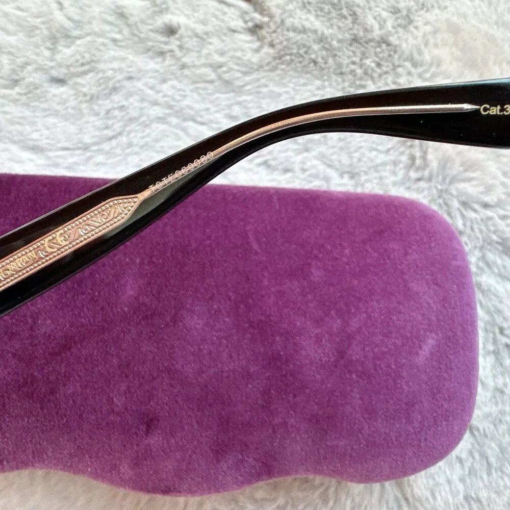 Authentic Gucci Black Oversized Frame Sunglasses - Picture 7 of 9